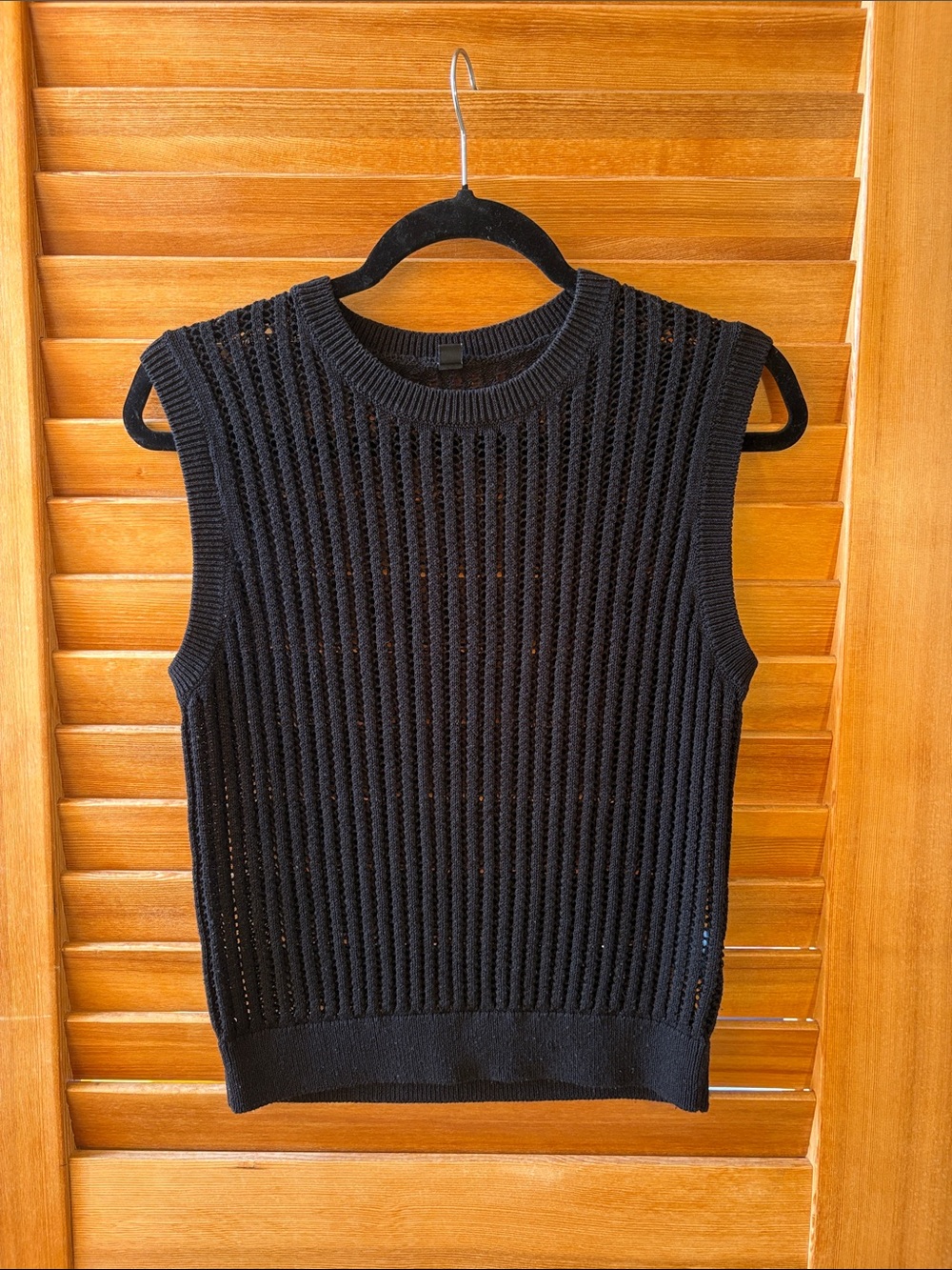 Uniqlo Black Open-Knit Crewneck Sleeveless Sweater Vest XL